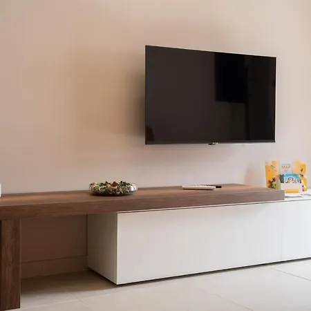 Апартаменти Iitana Luxury