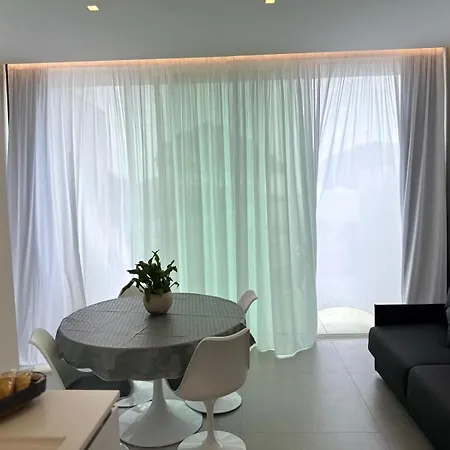Iitana Luxury * Катанія